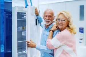 Благодарны мастеру за ремонт холодильника
