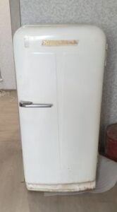 Холодильник Юрюзань исправно морозил 45 лет